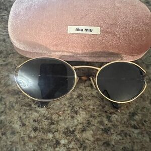 MIU MIU 52YS Sunglasses